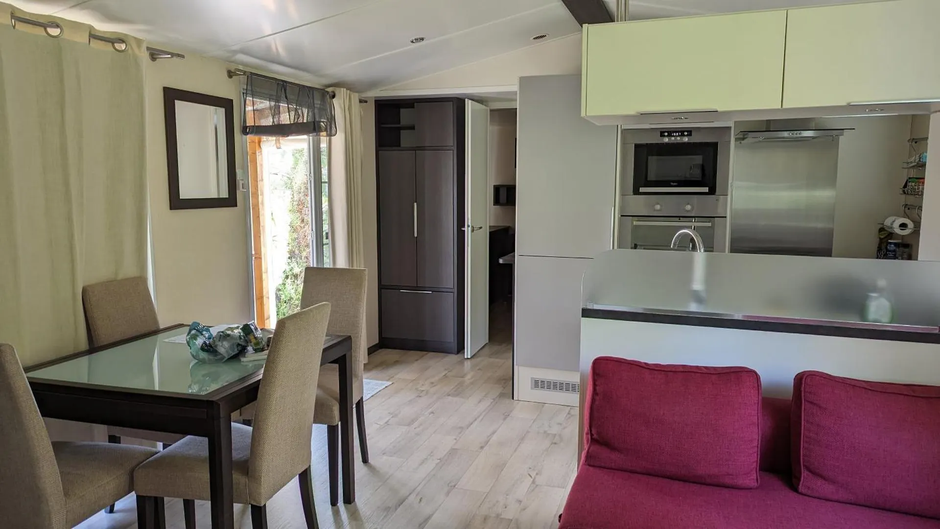 Campsite Mobil Home A 200M De La Mer Au Camping Des Pins Maritimes Hyeres